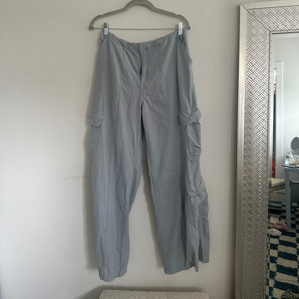 Low rise cargo pants
